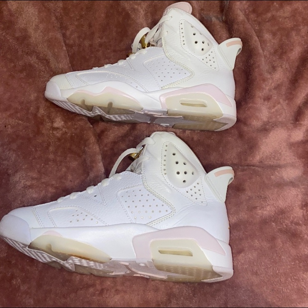 air jordan 6 retro gold hoops womens 8.5